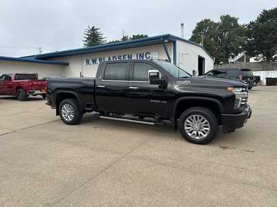 2023 Chevrolet 2500 Crew Cab, $67391. Photo 3