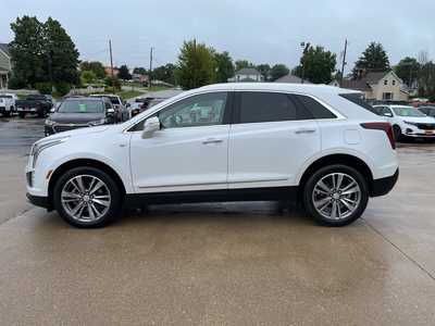 2021 Cadillac XT5, $31755. Photo 2