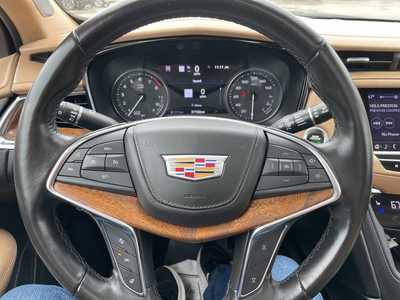 2021 Cadillac XT5, $31755. Photo 7
