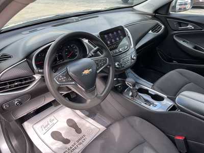 2023 Chevrolet Malibu, $19241. Photo 4
