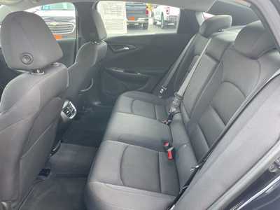 2023 Chevrolet Malibu, $18691. Photo 12