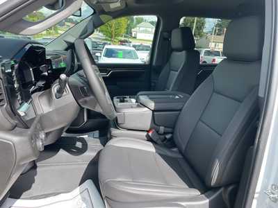2025 Chevrolet 3500 Crew Cab, $67275. Photo 3