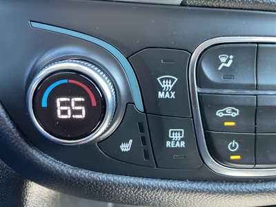 2023 Chevrolet Equinox, $25318. Photo 9