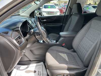 2023 Chevrolet Equinox, $25542. Photo 3