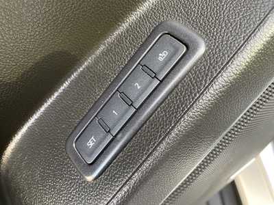 2019 Chevrolet Suburban, $24500. Photo 4