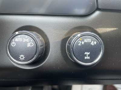 2019 Chevrolet Suburban, $24500. Photo 7