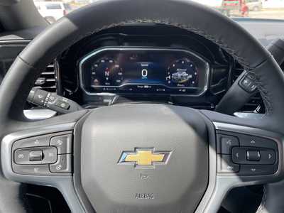 2025 Chevrolet 2500 Crew Cab, $74185. Photo 6