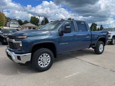 2025 Chevrolet 2500 Crew Cab, $74185. Photo 1