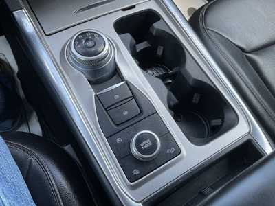 2021 Ford Explorer, $22966. Photo 11
