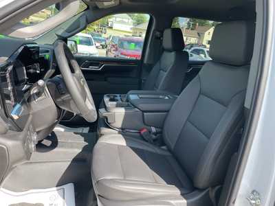 2026 Chevrolet 1500 Crew Cab, $63635. Photo 3