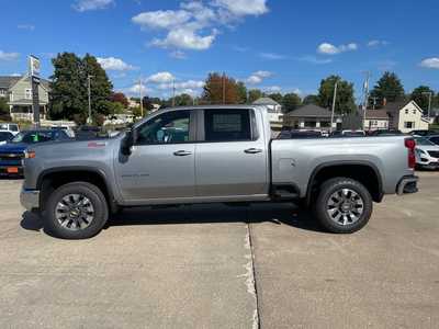 2026 Chevrolet 2500 Crew Cab, $65070. Photo 2