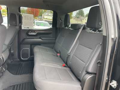 2024 Chevrolet 1500 Crew Cab, $39906. Photo 12