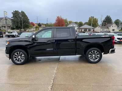 2024 Chevrolet 1500 Crew Cab, $39906. Photo 2