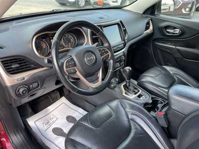 2017 Jeep Cherokee, $9588. Photo 4