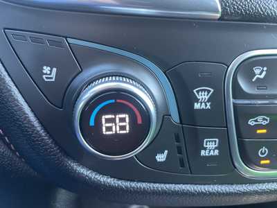 2020 Chevrolet Equinox, $18999. Photo 11