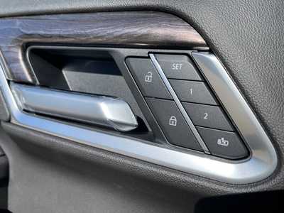 2026 Chevrolet 3500 Crew Cab, $87475. Photo 7