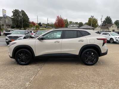 2026 Chevrolet Trax, $28385. Photo 2