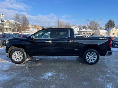 2020 Chevrolet 1500 Crew Cab, $33469. Photo 2