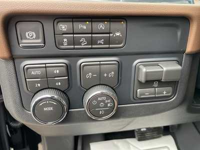 2026 Chevrolet Suburban, $93420. Photo 7