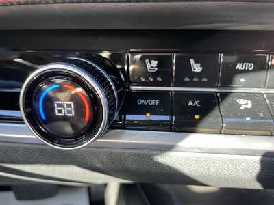 2026 Chevrolet Equinox, $39840. Photo 9