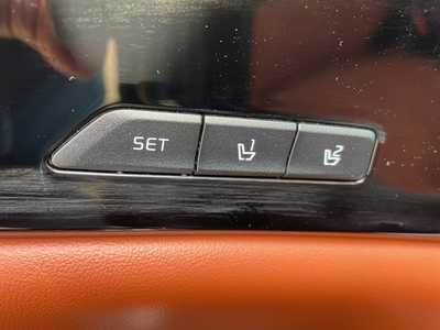 2024 Kia Carnival, $40888. Photo 6