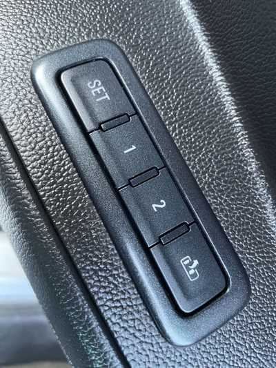 2015 Chevrolet Tahoe, $19487. Photo 7