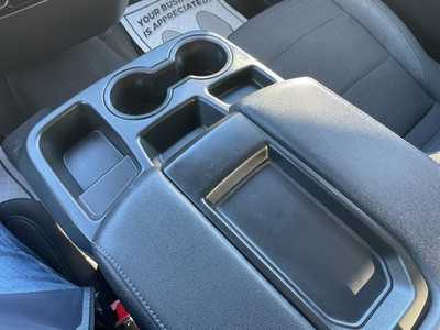 2024 Chevrolet 1500 Crew Cab, $38820. Photo 9