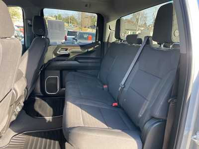 2024 Chevrolet 1500 Crew Cab, $38596. Photo 12