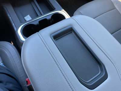 2020 GMC 2500 Crew Cab, $47987. Photo 9