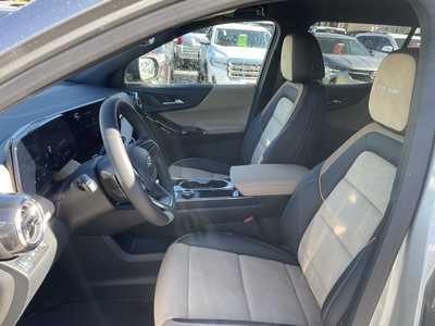 2026 Chevrolet Equinox, $39290. Photo 3