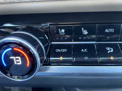 2026 Chevrolet Equinox, $39290. Photo 9