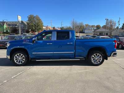 2023 Chevrolet 1500 Crew Cab, $43999. Photo 2
