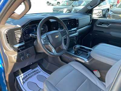 2023 Chevrolet 1500 Crew Cab, $43999. Photo 4