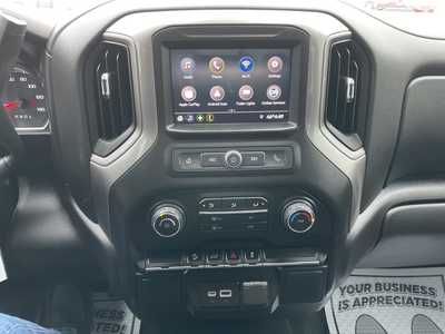 2021 Chevrolet 1500 Crew Cab, $28860. Photo 10