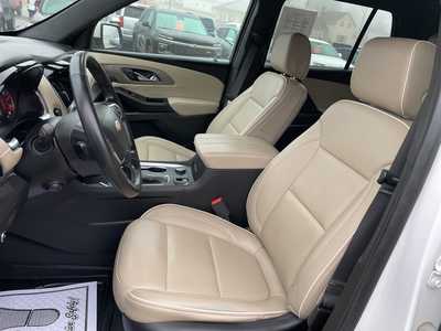 2023 Chevrolet Traverse, $37777. Photo 3