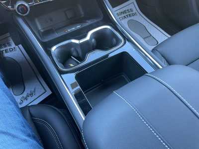 2026 Chevrolet Traverse, $47740. Photo 9