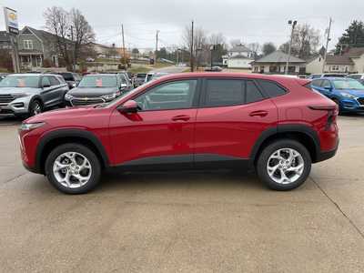 2026 Chevrolet Trax, $24385. Photo 2