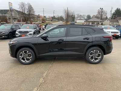2026 Chevrolet Trax, $25885. Photo 2