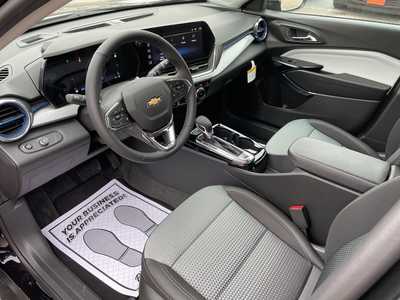 2026 Chevrolet Trax, $25885. Photo 4