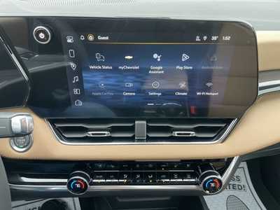 2026 Chevrolet Equinox, $40780. Photo 9