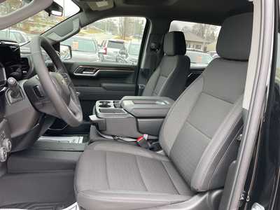 2026 Chevrolet 1500 Crew Cab, $62500. Photo 3