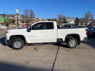 2022 Chevrolet 2500 Ext Cab, $33375. Photo 2