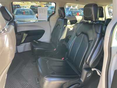 2024 Chrysler Pacifica, $28959. Photo 11