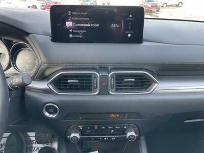 2025 Mazda CX-5, $26829. Photo 8