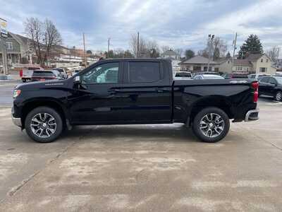 2024 Chevrolet 1500 Crew Cab, $39999. Photo 2