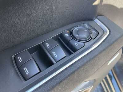 2026 Chevrolet 1500 Crew Cab, $71740. Photo 4