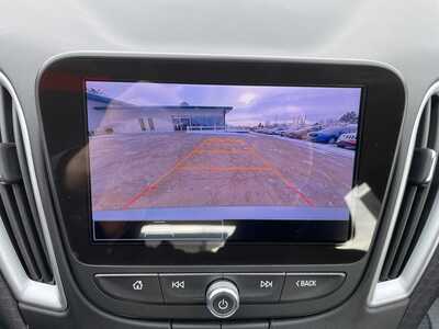 2023 Chevrolet Malibu, $18991. Photo 10