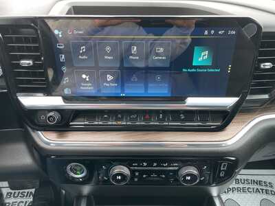 2024 Chevrolet 1500 Crew Cab, $47571. Photo 10