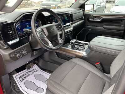 2024 Chevrolet 1500 Crew Cab, $47571. Photo 5