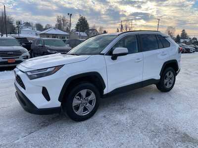 2025 Toyota RAV4, $30922. Photo 1